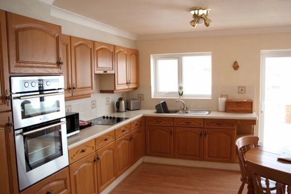 Long Acres holiday cottage kitchen